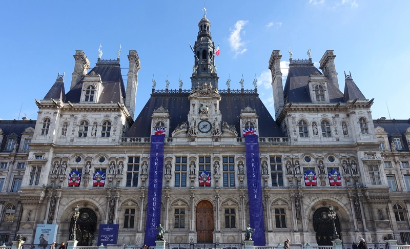 True: Paris city hall has been fined for employing too many senior women.
