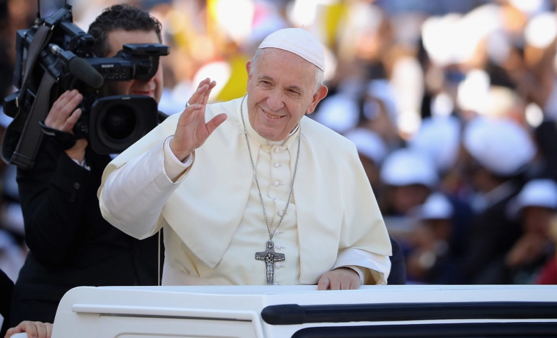 False: Pope Francis declared “Chrislam” as the One World Religion.
