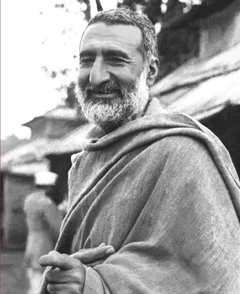 Unverifiable: Abdul Gaffar Khan was honoured with the title 'Frontier Gandhi' because of his role in ensuring safe passage for millions of Hindus during the partition.