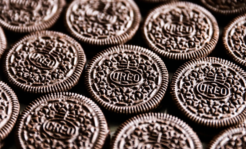 False: Symbols embossed on Oreo cookies link the product to the Satanic cross and Freemasons.