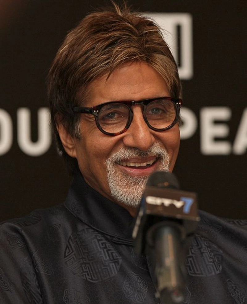 True: Amitabh Bachchan has tested positive for coronavirus and has been hospitalized.