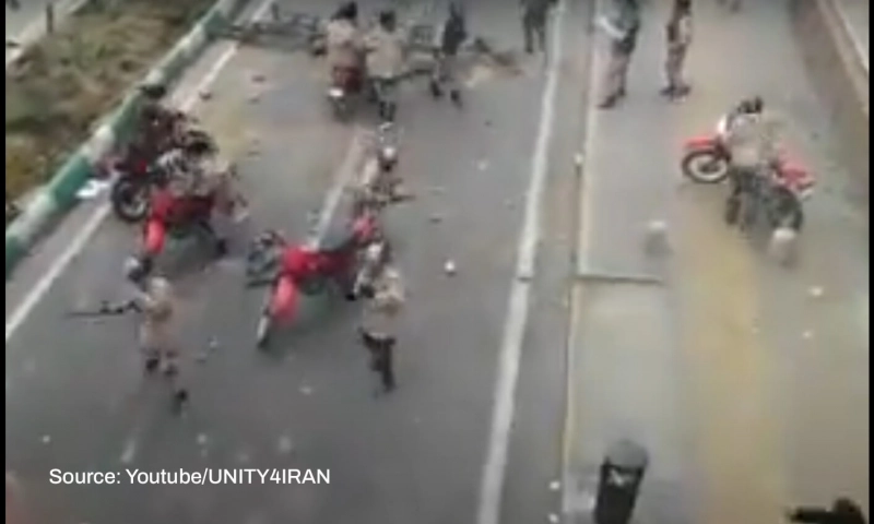 False: This video shows riot police clashing with protesters in Iran amid demonstrations over Mahsa Amini's death.