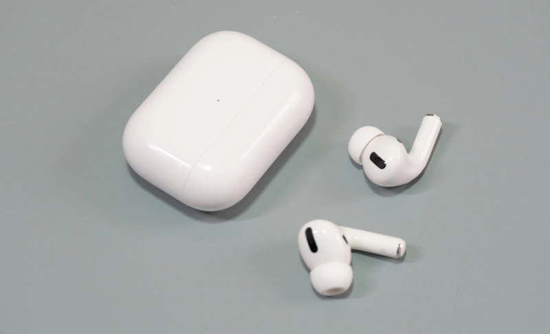 False: AirPods emit over ten times the radiation emitted by cell phones and are dangerous to the human brain.