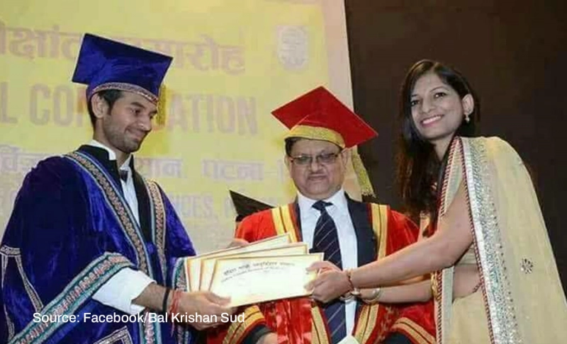 False: Lalu Prasad's son Tej Pratap received a doctorate from Taxila University.