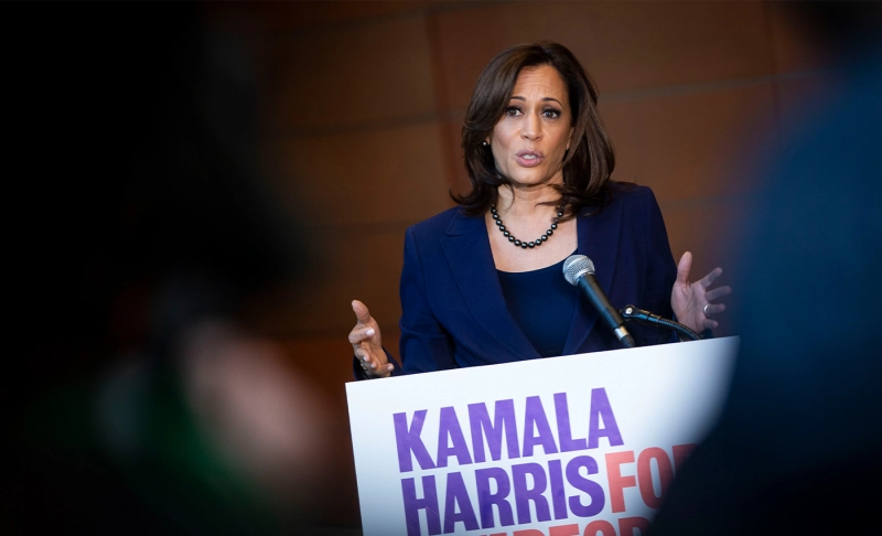True: Kamala Harris supported the ICE targeting arrested undocumented juveniles in San Francisco.