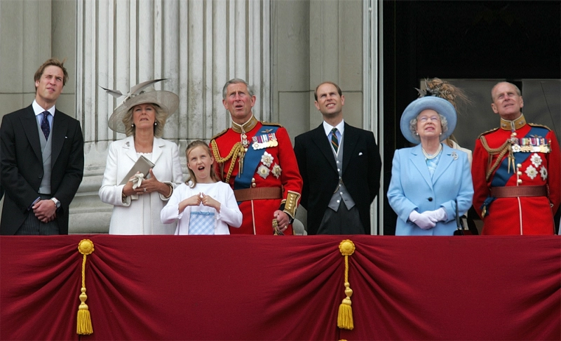 False: The Royal family hosts human hunting parties.