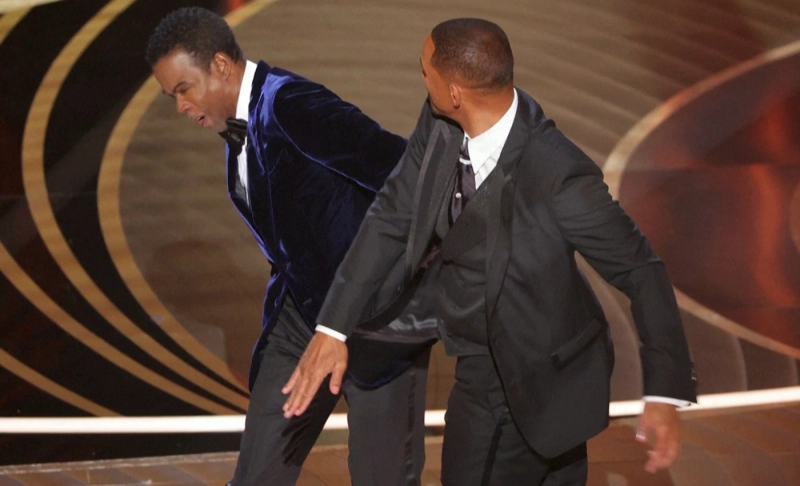 False: Chris Rock released an apology statement concerning the slap he received from Will Smith at the 2022 Academy Awards ceremony.