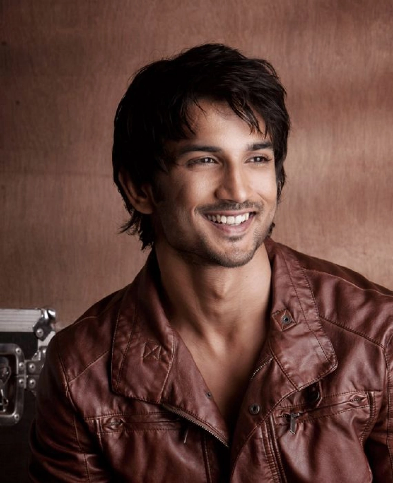 False: Sushant Singh Rajput was playing online games hours before his death.