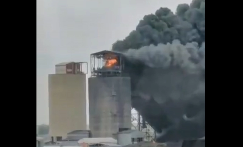 False: A viral video shows fire has engulfed the Majuba Power Station in South Africa.