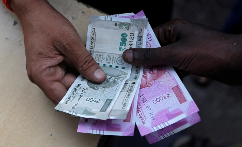 True: Central government employees in India will likely get a salary increment.